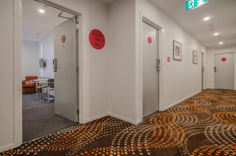 Ramada Suites By Wyndham Auckland - Federal Street Eksteriør billede